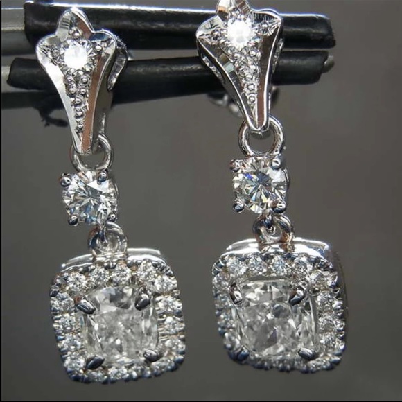 New Women’s 925 Silver Diamond Beautiful Earrings - Picture 6 of 6